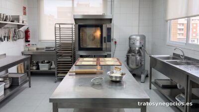 Obrador de pastelería registrado, disponible por días