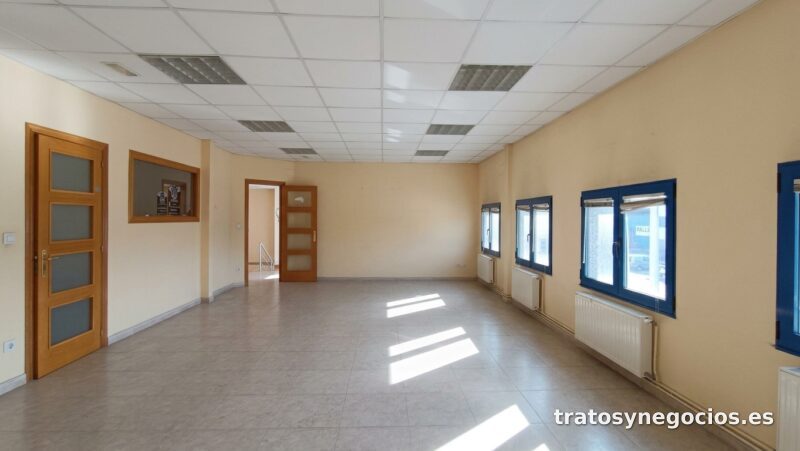 NAVE INDUSTRIAL EN ALQUILER EN EL POLÍGONO DE O CEAO, LUGO